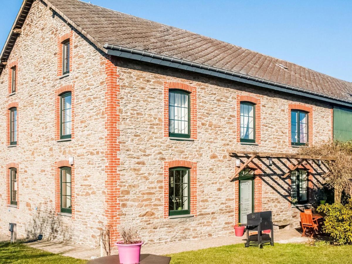 Pretty Farmhouse In Houffalize With Courtyard Exterior foto