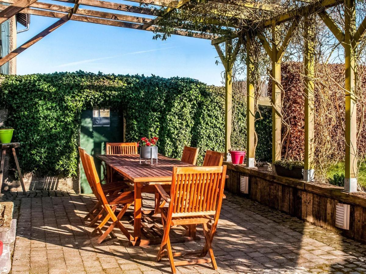 Pretty Farmhouse In Houffalize With Courtyard Exterior foto