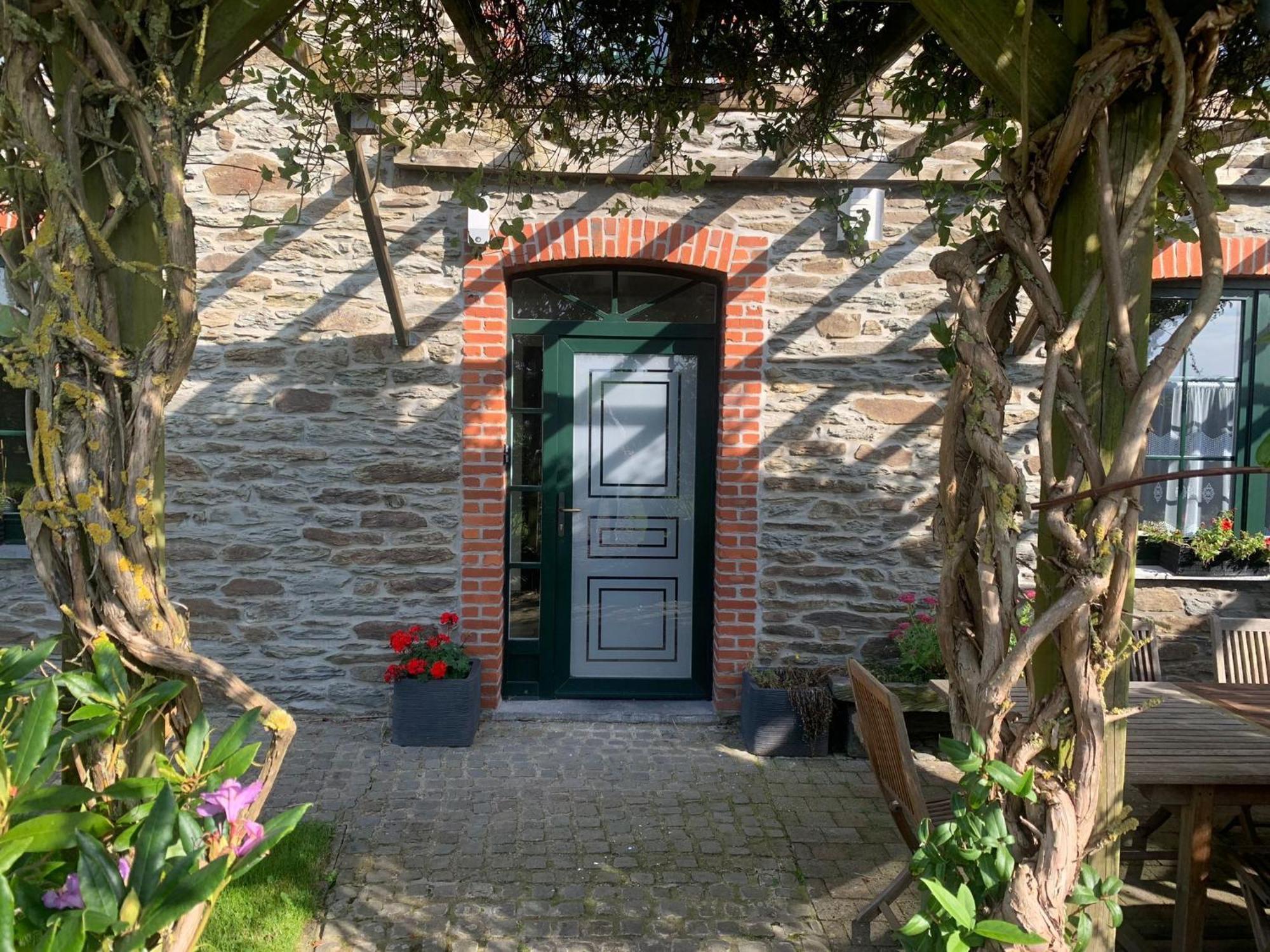 Pretty Farmhouse In Houffalize With Courtyard Exterior foto