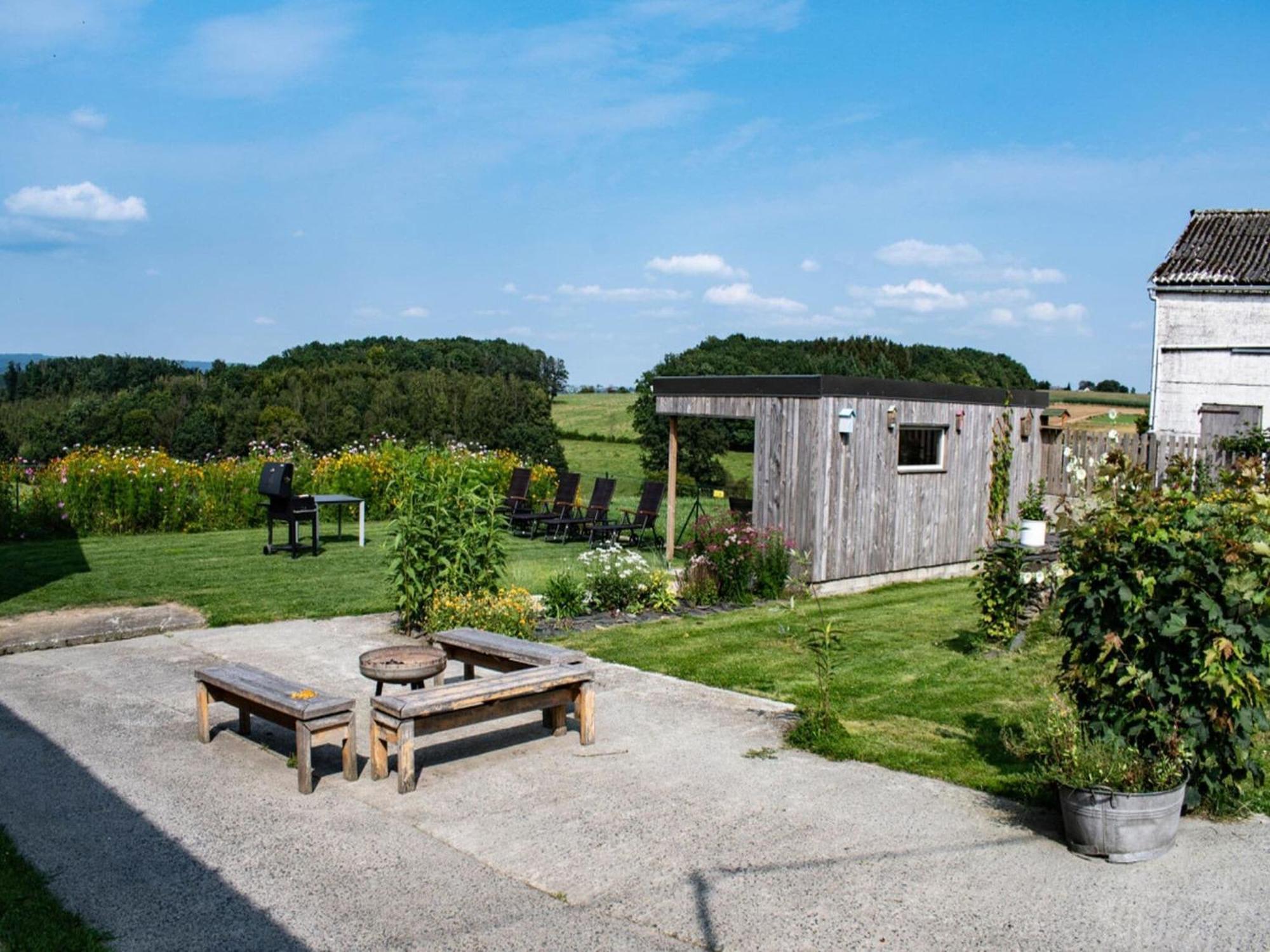Pretty Farmhouse In Houffalize With Courtyard Exterior foto